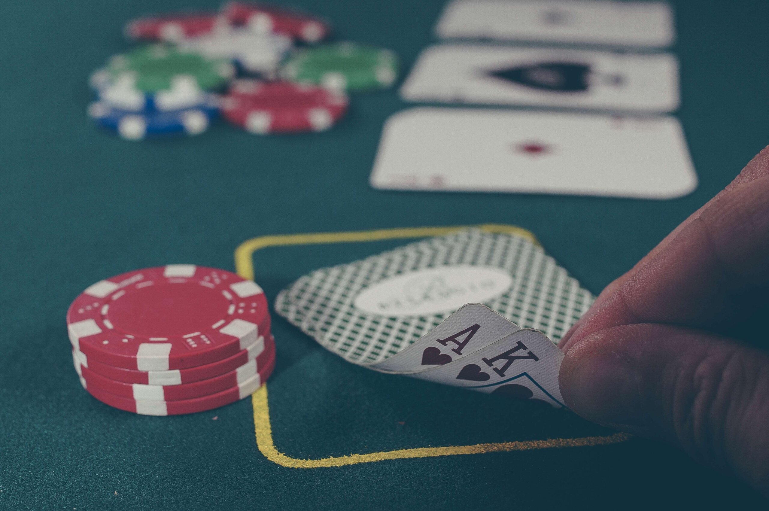 What Is a Straddle in Poker?
